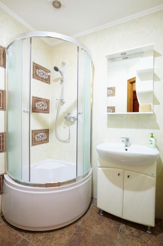 2 Rooms Central Anna Apartment 리비프 외부 사진